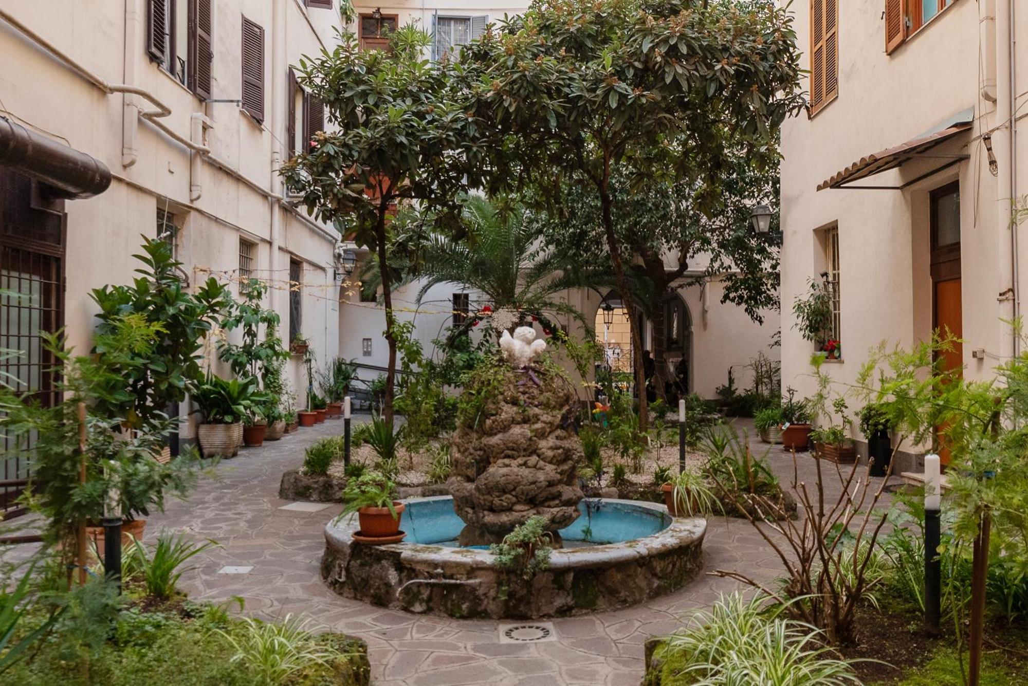 The Secret Garden Of Rome! X2